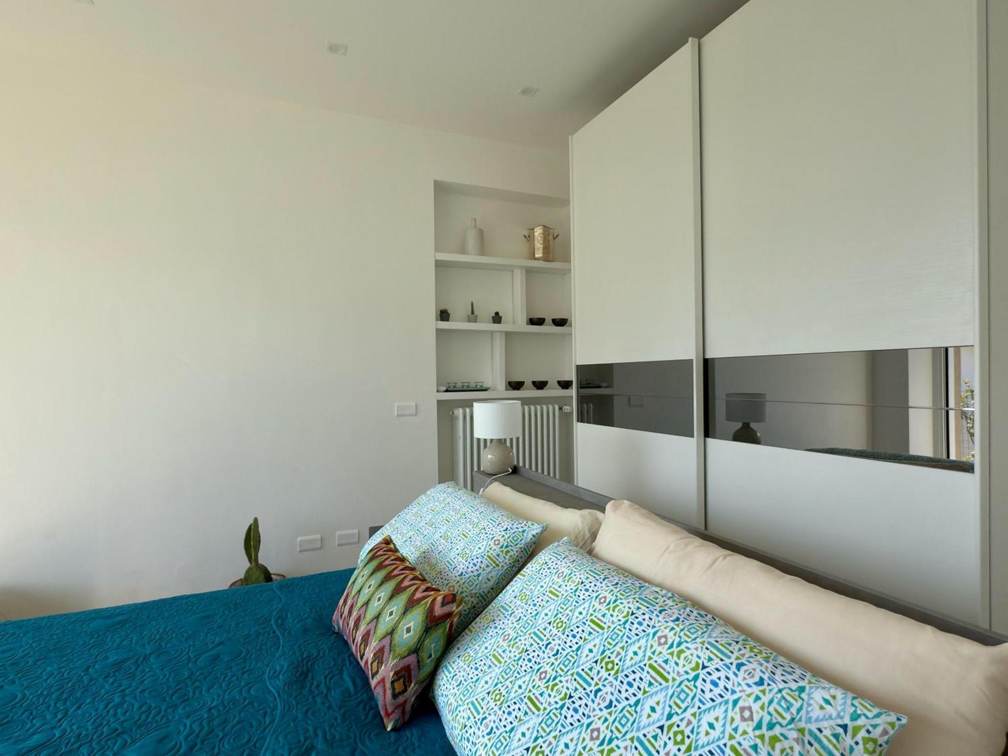 Elda Apartment With Garden And Lake View Onno Екстер'єр фото