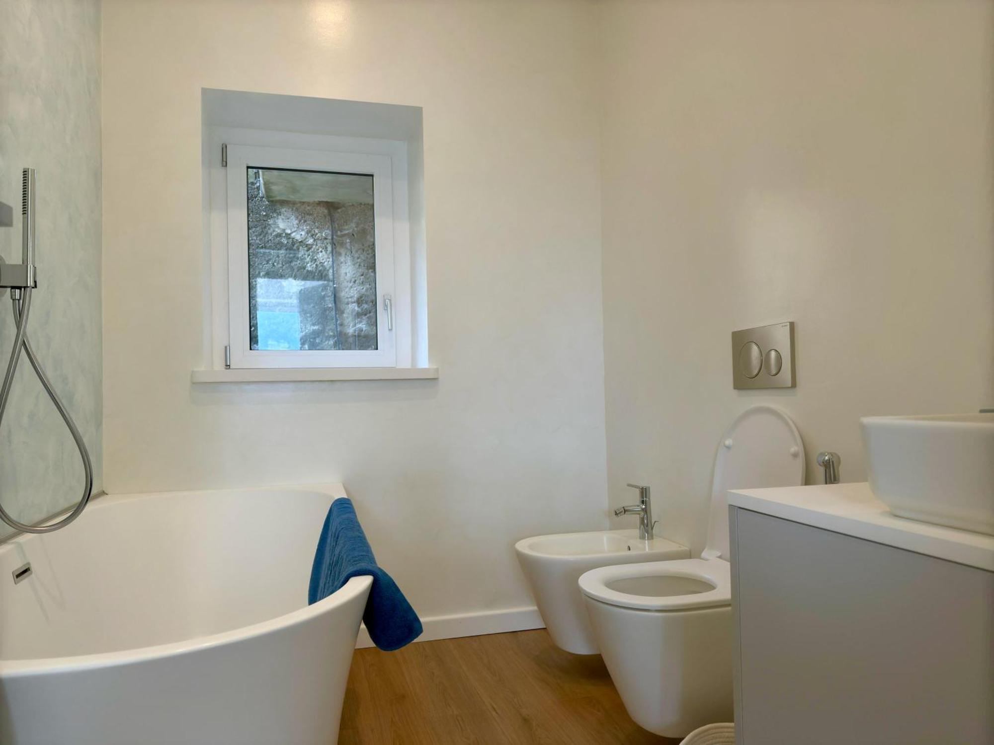 Elda Apartment With Garden And Lake View Onno Екстер'єр фото