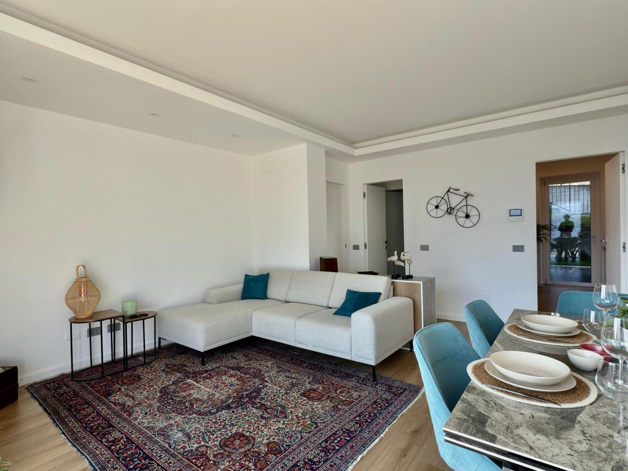 Elda Apartment With Garden And Lake View Onno Екстер'єр фото